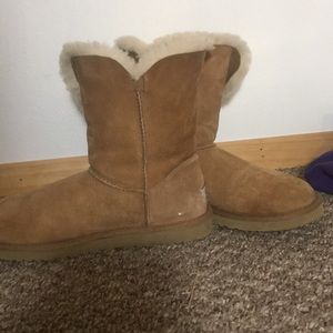 UGG Bailey Button boots